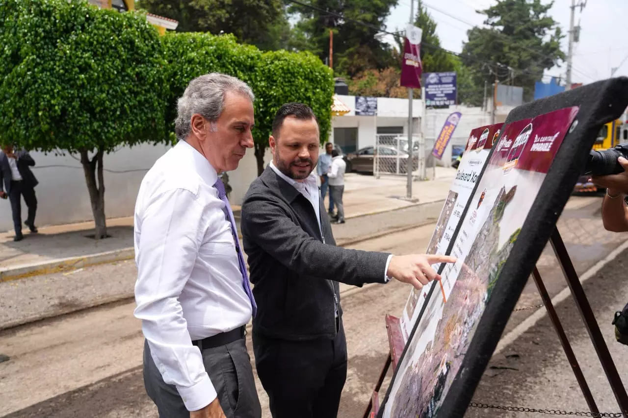 Acelera Pepe Chedraui transformación vial con el Tren Capitalino de Pavimentación